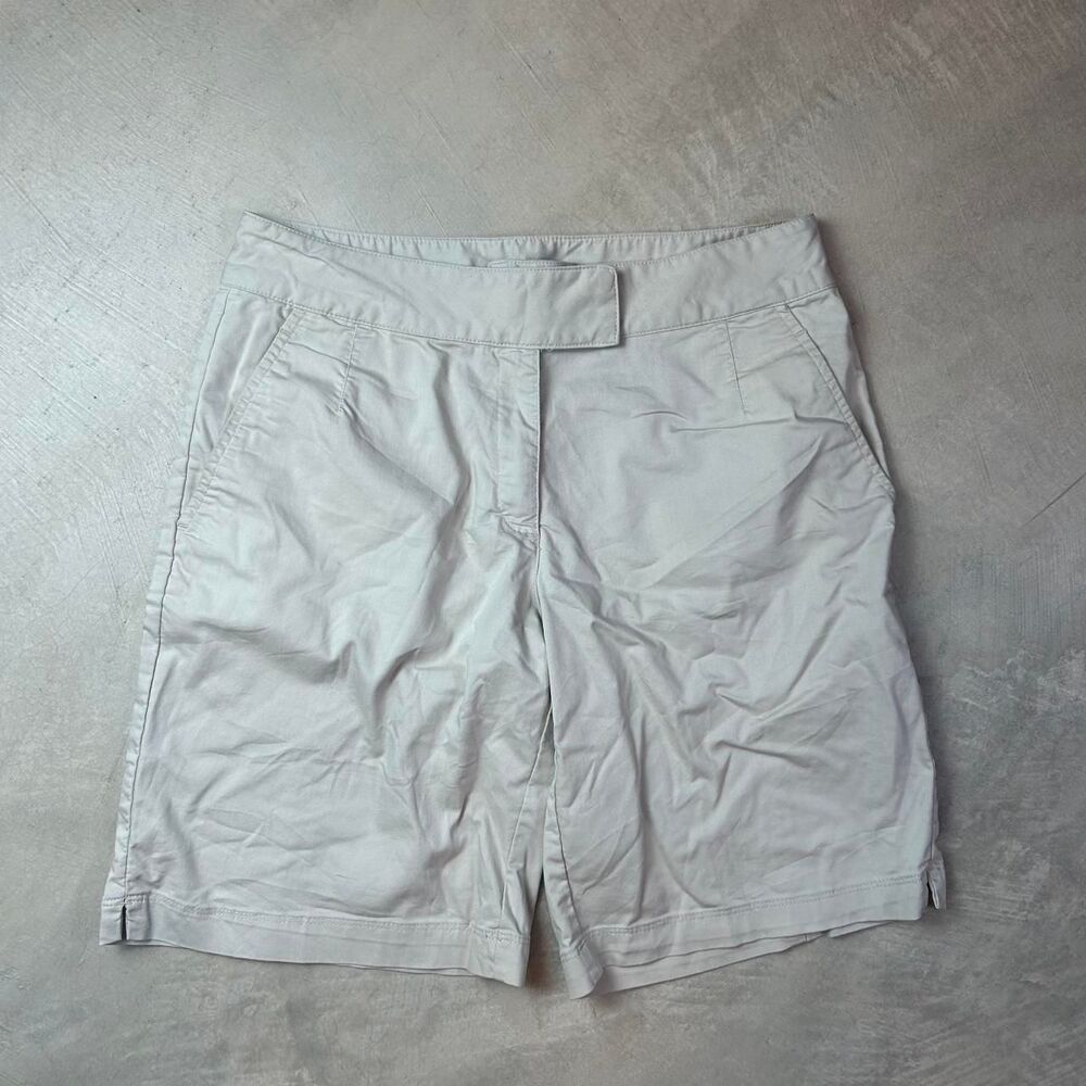 Nike Women's Cream and Tan Shorts